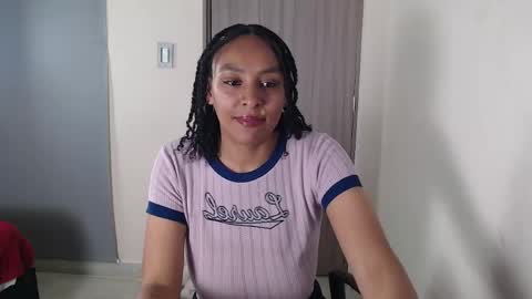 Snapshot of luna_veelvett chatting on 05/27/26, 07:11 luna online show from 05/27/26, 07:11