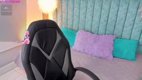  Luna online show from 09/09/25, 03:06