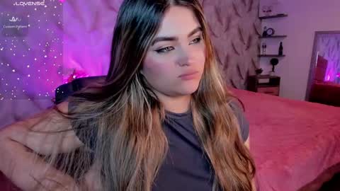  Luna online show from 11/11/25, 02:33