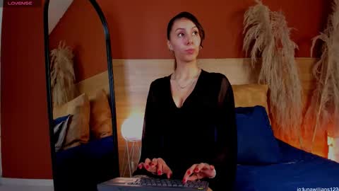 Snapshot of luna_willians chatting on 02/13/26, 01:51 luna online show from 02/13/26, 01:51