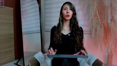 Snapshot of luna_willians chatting on 03/22/26, 02:20 luna online show from 03/22/26, 02:20