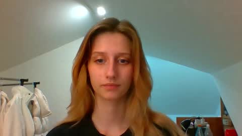 L U N A  online show from 12/11/24, 05:48