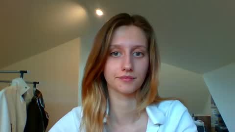 L U N A  online show from 02/14/25, 03:05