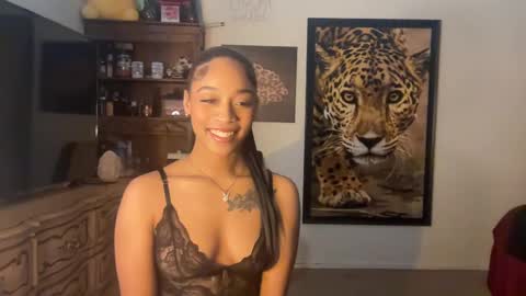 Snapshot of lunaa_11 chatting on 12/05/24, 05:48 lunaa_11 online show from 12/05/24, 05:48