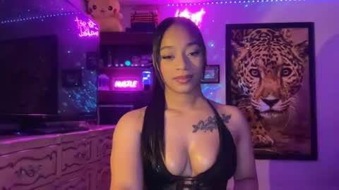 Snapshot of lunaa_11 chatting on 06/12/26, 06:12 lunaa_11 online show from 06/12/26, 06:12