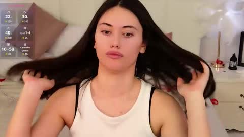 Luna online show from 03/07/26, 05:59