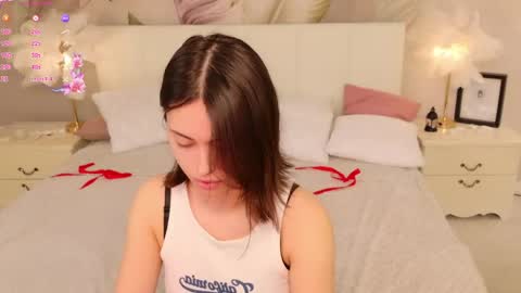 Luna online show from 04/16/26, 02:40