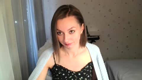 Snapshot of lunaa_bluee chatting on 10/29/25, 06:15 lunaa_bluee online show from 10/29/25, 06:15