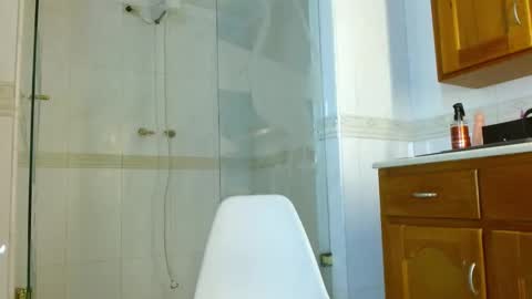 Luna Collins online show from 02/07/26, 05:16