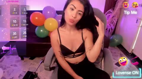 Luna  online show from 06/04/26, 08:37