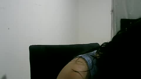 lunaa_sub online show from 01/23/25, 12:57