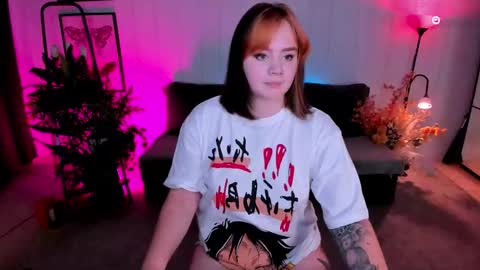 Snapshot of lunaali chatting on 09/08/25, 04:28 Li online show from 09/08/25, 04:28