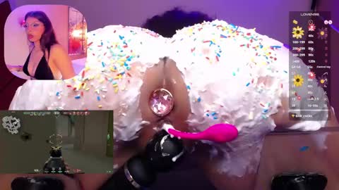 Snapshot of lunaaridi chatting on 02/14/25, 10:36 Luna online show from 02/14/25, 10:36