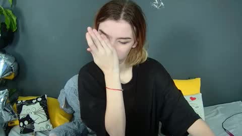 Snapshot of lunaastar_ chatting on 12/12/24, 10:24 lunaastar_ online show from 12/12/24, 10:24