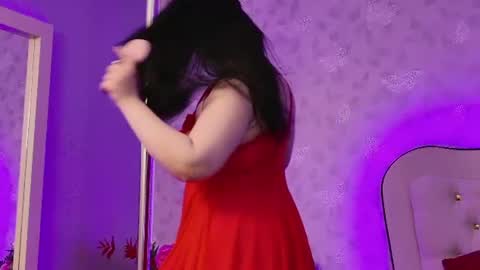 lunababe_ online show from 07/17/26, 11:28