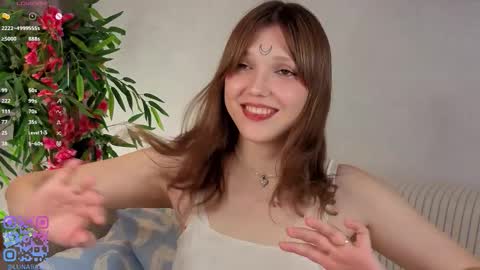 Luna online show from 11/28/25, 05:21