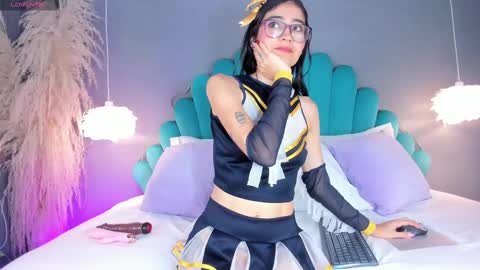 Luna  online show from 09/23/25, 05:27