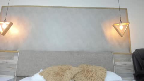 LUNA  online show from 09/16/25, 01:12