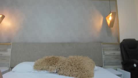 LUNA  online show from 10/03/25, 01:30