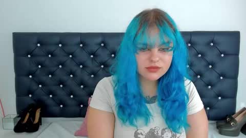 Snapshot of lunaflirt chatting on 09/15/25, 11:10 Luna online show from 09/15/25, 11:10