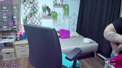 Luna online show from 01/22/25, 06:42