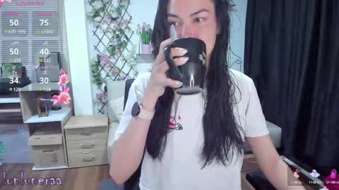 Luna online show from 03/08/25, 03:17