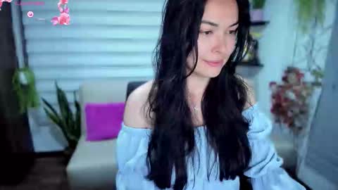 Luna online show from 09/30/25, 04:50