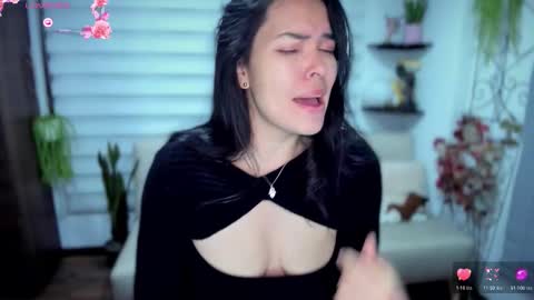 Luna online show from 10/02/25, 04:08