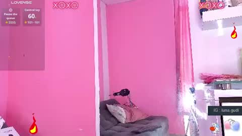 Snapshot of lunagudis chatting on 06/18/26, 03:27 lunagudis online show from 06/18/26, 03:27