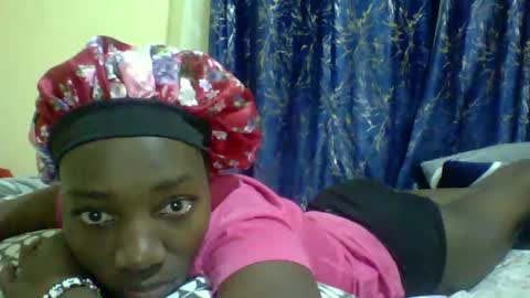 lunah_kitty online show from 05/03/26, 10:10