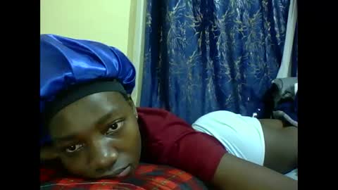 lunah_kitty online show from 05/18/26, 03:24