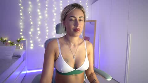 Laura online show from 12/06/24, 04:58