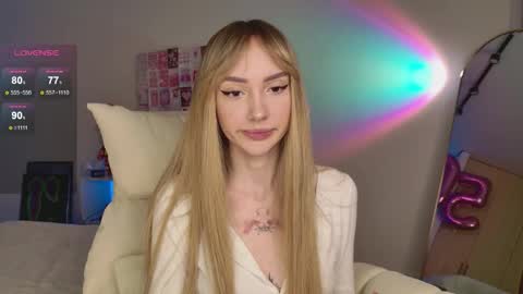 Snapshot of lunainnk chatting on 11/15/25, 01:58 Luna online show from 11/15/25, 01:58