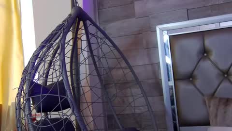 Snapshot of lunajenner chatting on 04/05/26, 12:57 LunaJenner online show from 04/05/26, 12:57