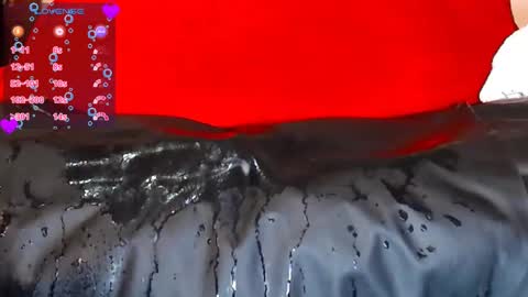 Snapshot of lunalatinacoo chatting on 01/31/25, 04:27 LUNA online show from 01/31/25, 04:27