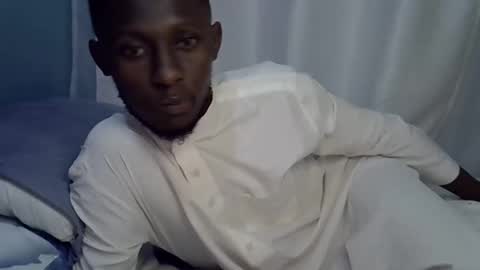 lunalove22_ online show from 09/09/25, 03:06