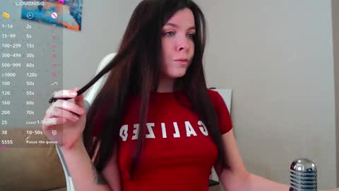 Luna online show from 02/13/25, 07:13