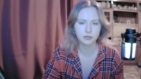 Snapshot of lunamystique_ chatting on 02/09/26, 08:57 lunamystique_ online show from 02/09/26, 08:57