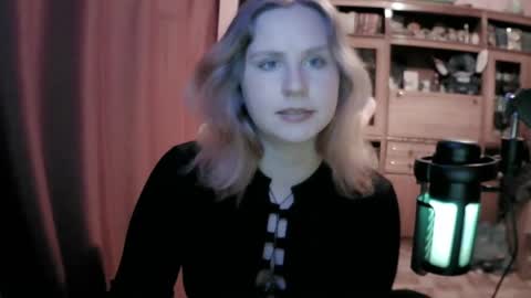 Snapshot of lunamystique_ chatting on 04/08/26, 05:24 lunamystique_ online show from 04/08/26, 05:24