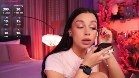 Luna  next streams Mon Fri Sat Sun 8pm-5am gmt0 online show from 10/19/25, 08:31