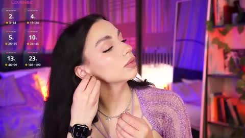 Luna  next streams Mon Fri Sat Sun 8pm-5am gmt0 online show from 11/23/25, 08:30