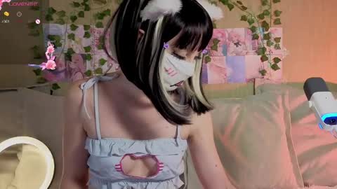 Luna online show from 04/19/26, 10:25