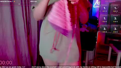 Snapshot of lunaoddity chatting on 03/21/26, 09:18 Luna online show from 03/21/26, 09:18