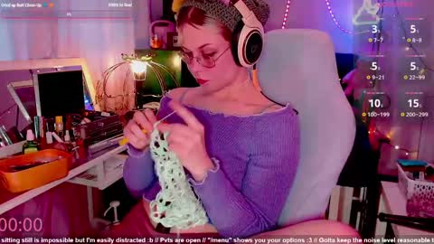 Snapshot of lunaoddity chatting on 04/15/26, 05:53 Luna online show from 04/15/26, 05:53