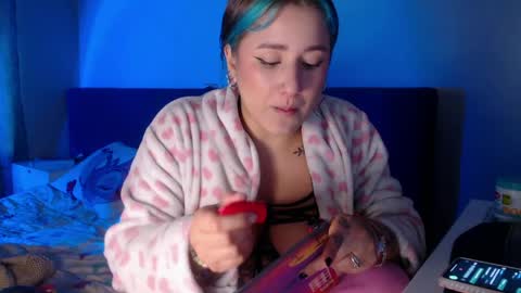 Snapshot of lunapalmer01 chatting on 03/30/26, 11:55 Julieth online show from 03/30/26, 11:55