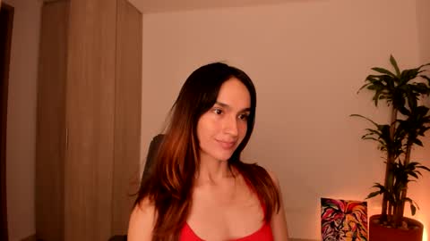 luna online show from 10/19/25, 10:43