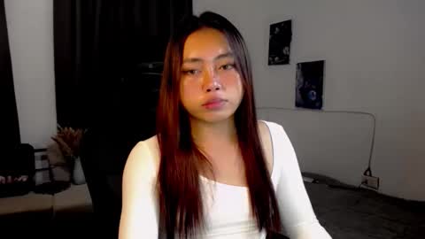 Snapshot of lunapinay chatting on 04/22/26, 06:20 Luna online show from 04/22/26, 06:20