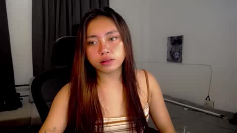 Snapshot of lunapinay chatting on 04/26/26, 07:44 Luna online show from 04/26/26, 07:44