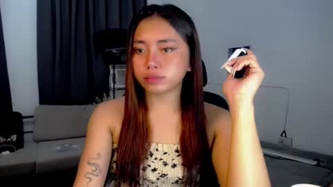 Snapshot of lunapinay chatting on 04/27/26, 06:39 Luna online show from 04/27/26, 06:39