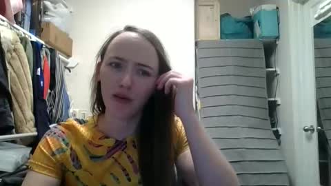 lunapixie2020 online show from 05/03/26, 10:38